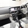 volvo v40 2017 -VOLVO--Volvo V40 DBA-MB4154T--YV1MV2920J2443104---VOLVO--Volvo V40 DBA-MB4154T--YV1MV2920J2443104- image 28