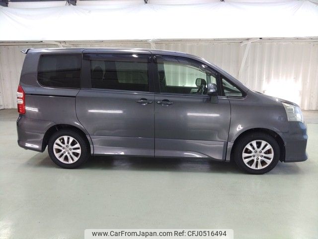 toyota noah 2011 ENHANCEAUTO_1_ea291241 image 2