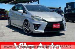 toyota prius 2012 CFJ1563507