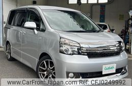 toyota voxy 2013 -TOYOTA--Voxy DBA-ZRR70W--ZRR70-0588592---TOYOTA--Voxy DBA-ZRR70W--ZRR70-0588592-