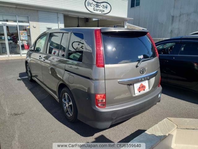 toyota isis 2010 CFJ6559640 image 2