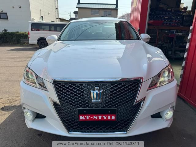 toyota crown-hybrid 2014 GOO_JP_700031036430250512001 image 2