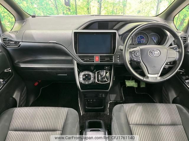 toyota voxy 2018 CFJ1761140 image 2