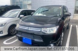 mitsubishi outlander-phev 2013 CFJ1851066