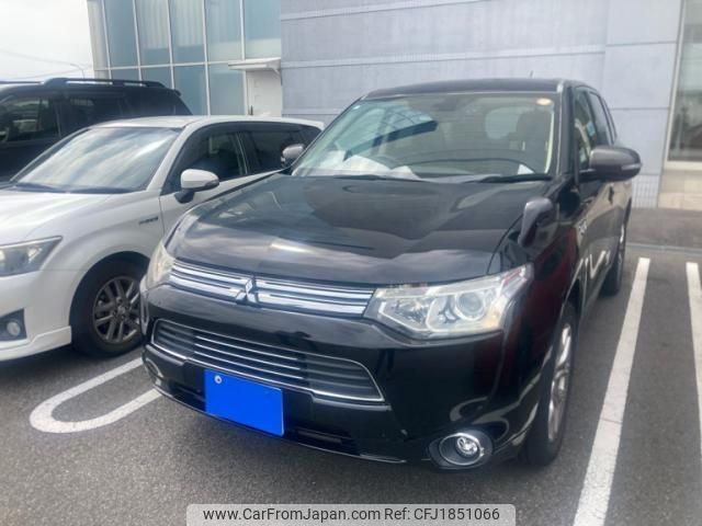 mitsubishi outlander-phev 2013 CFJ1851066 image 1