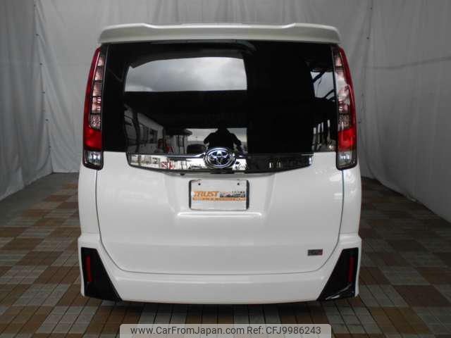 toyota noah 2016 -TOYOTA--Noah ZRR80W--0289365---TOYOTA--Noah ZRR80W--0289365- image 2