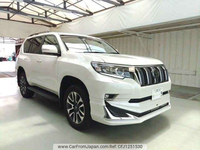 toyota land-cruiser-prado 2023 ENHANCEAUTO_1_ea300631 image 1