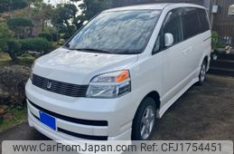toyota voxy 2002 CFJ1754451