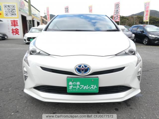 toyota prius 2017 quick_quick_ZVW50_ZVW50-6061359 image 2