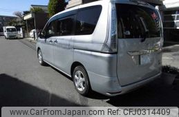 nissan serena 2016 II186