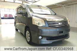 toyota noah 2010 ENHANCEAUTO_1_ea289322