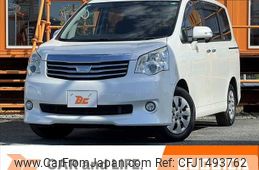 toyota noah 2011 CFJ1493762