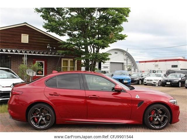 alfa-romeo giulia 2017 -ALFA ROMEO--Alfa Romeo Giulia ABA-95229--ZAREAEHV5H7564378---ALFA ROMEO--Alfa Romeo Giulia ABA-95229--ZAREAEHV5H7564378- image 2