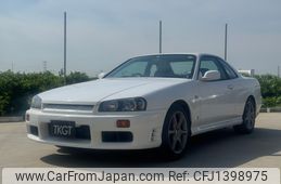 nissan skyline 2000 2100635