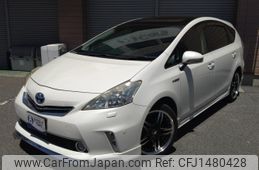toyota prius-α 2011 CFJ1480428