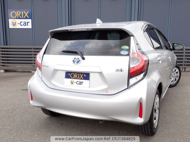 toyota aqua 2019 CFJ1584829 image 2