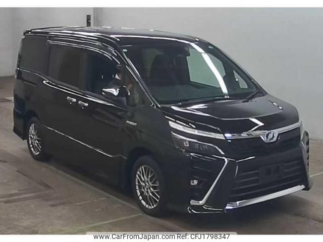 toyota voxy 2018 CFJ1798347 image 1