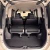 toyota voxy 2017 CFJ1675509 image 19