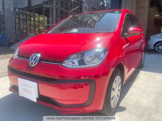 volkswagen up 2017 GOO_JP_700080342430250606001 image 2