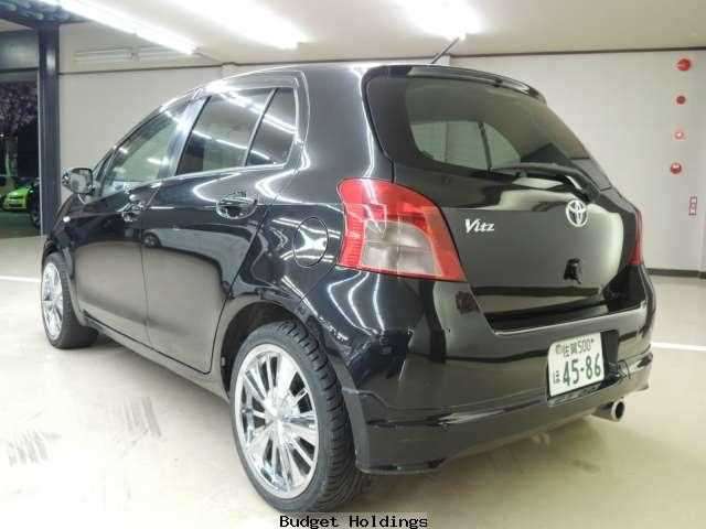 toyota vitz 2006 BUD8122C5580 image 2