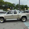 toyota hilux-sports-pick-up 2002 CFJ6520723 image 3