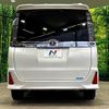 toyota voxy 2015 quick_quick_ZRR80W_ZRR80-0158124 image 16