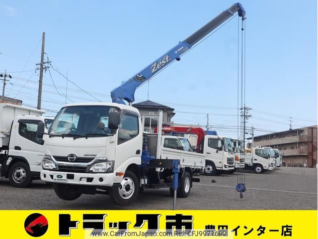 hino dutro 2016 GOO_NET_EXCHANGE_0207851A30240618W007 image 1