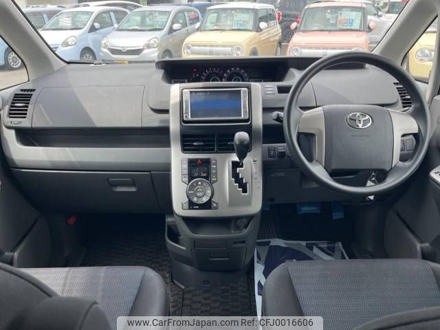 toyota voxy 2008 -TOYOTA--Voxy DBA-ZRR70W--ZRR70-0108133---TOYOTA--Voxy DBA-ZRR70W--ZRR70-0108133- image 2