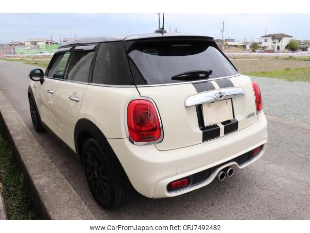 mini mini-others 2015 quick_quick_DBA-XS20_WMWXS72000T849300 image 2