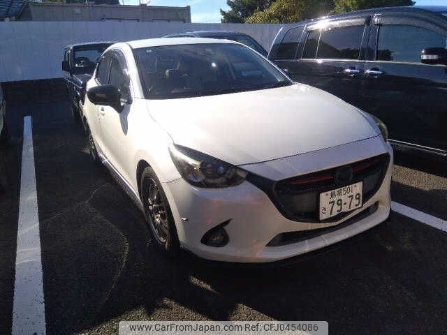 mazda demio 2015 -MAZDA 【島根 501ｻ7979】--Demio DJ5AS--106528---MAZDA 【島根 501ｻ7979】--Demio DJ5AS--106528- image 1