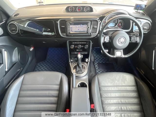 volkswagen the-beetle 2018 quick_quick_16CPL_WVWZZZ16ZJM722207 image 2