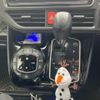 toyota voxy 2017 CFJ1673588 image 13