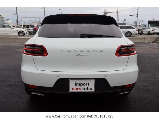 porsche macan 2017 CFJ1815725 image 2