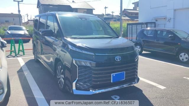 toyota voxy 2023 CFJ1836507 image 1