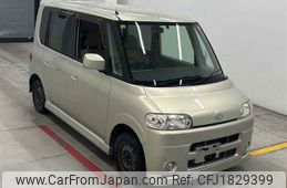 daihatsu tanto 2004 CFJ1829399