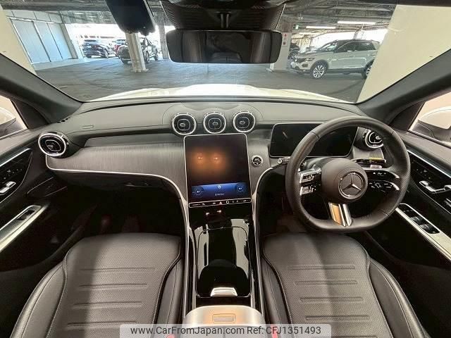 mercedes-benz glc-class 2023 quick_quick_3CA-254605C_W1N2546052F080252 image 2