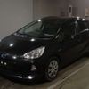 toyota aqua 2012 CFJ1667106 image 1
