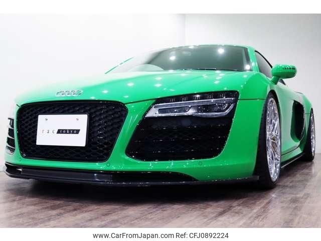 audi r8 2014 quick_quick_ABA-42CTYF_WUAZZZ420F7000726 image 2