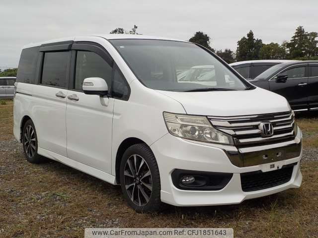 honda stepwagon 2014 CFJ1851643 image 1