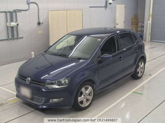 volkswagen polo 2010 -VOLKSWAGEN--VW Polo DBA-6RCBZ--WVWZZZ6RZAU061130---VOLKSWAGEN--VW Polo DBA-6RCBZ--WVWZZZ6RZAU061130- image 1