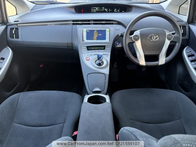 toyota prius 2012 CFJ1559107 image 2
