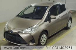 toyota vitz 2018 -TOYOTA--Vitz DAA-NHP130--NHP130-2037549---TOYOTA--Vitz DAA-NHP130--NHP130-2037549-