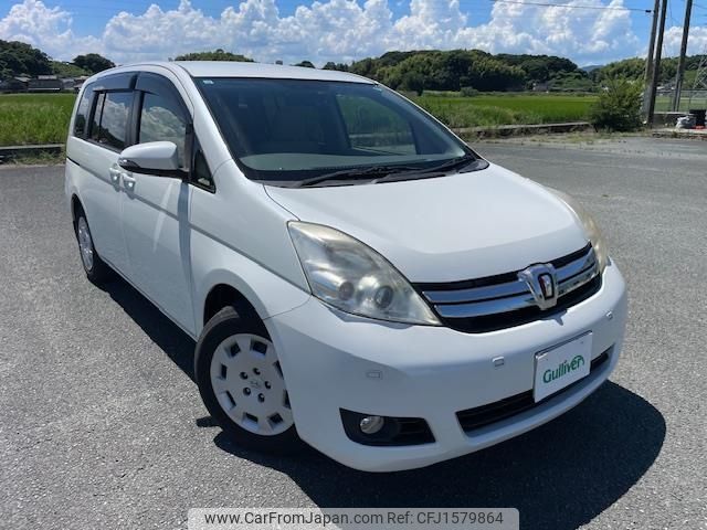 toyota isis 2013 CFJ1579864 image 1