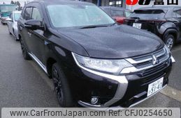 mitsubishi outlander-phev 2016 -MITSUBISHI 【富山 301ﾋ5143】--Outlander PHEV GG2W--GG2W-0311302---MITSUBISHI 【富山 301ﾋ5143】--Outlander PHEV GG2W--GG2W-0311302-