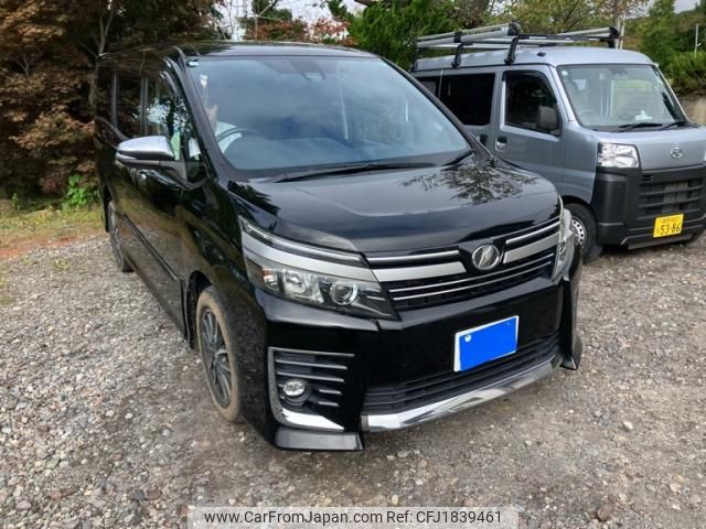 toyota voxy 2016 CFJ1839461 image 2