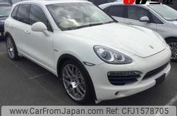 porsche cayenne 2011 CFJ1578705