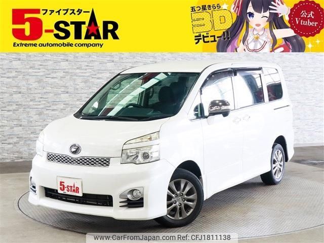 toyota voxy 2012 CFJ1811138 image 1