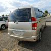 toyota noah 2005 Royal_trading_201112T image 3