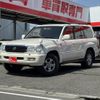 toyota land-cruiser-wagon 2002 -TOYOTA--Land Cruiser Wagon GF-UZJ100W--UZJ100-0136251---TOYOTA--Land Cruiser Wagon GF-UZJ100W--UZJ100-0136251- image 1