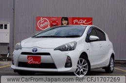 toyota aqua 2012 CFJ1707269